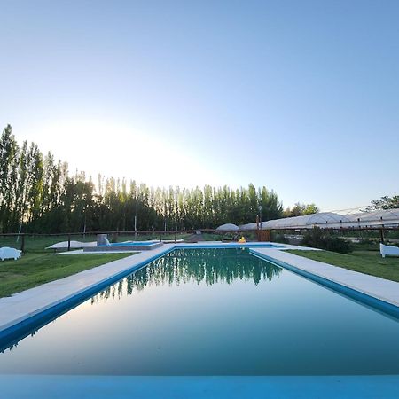 Casa De Campo Flor Dorada Centenario Kültér fotó